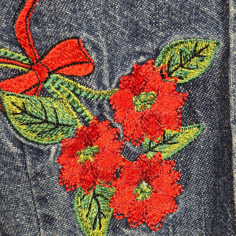 Westbound Womens Shirt Denim Top Red Flowers Embroidery Holiday School Sz M - Picture 4 of 8